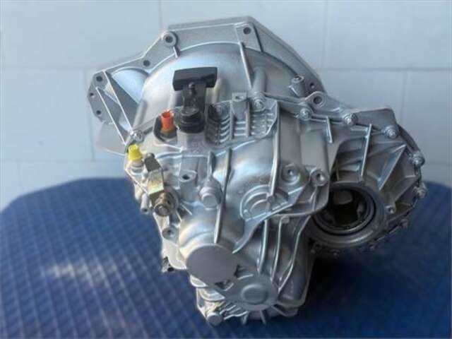 Foto 3ª: Caja Cambios Renault Master 2.5 BUS 16 - PLAZAS L3H2 TECHO ELEVADO [2.5 LTR. - 88 KW DCI DIESEL CAT]