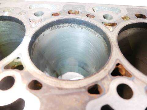 Bloque Motor Ford Transit 105 CV 77KW