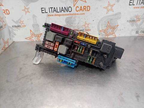 Caja Reles Fusibles Mercedes Clase E 180 E 220 CDI BLUEEFFICIENCY EDITION 212.002) 170CV 125KW
