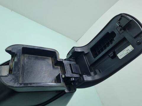 Foto 3ª: Consola Central Mitsubishi L200 INFORM DOPPELKABINE 4WD 136CV 100KW [4D56] (2015)