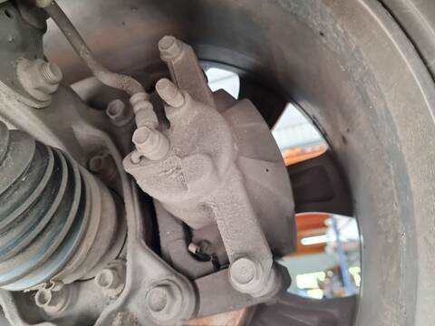 Pinza Freno Delantera Izquierdo Mazda CX5 CENTER-LINE AWD