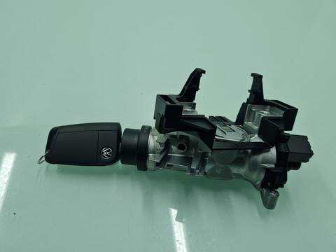 Foto 3ª: Motor de Arranque Volkswagen T-Cross ADVANCE 110CV 81KW [DLAA] (2022)