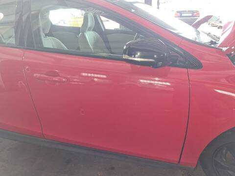 Puerta Delantera Derecha Volvo V40 MOMENTUM 114CV 84KW