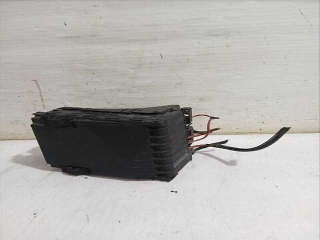 Foto 3ª: Caja Reles Fusibles Seat Leon 1.9 TDI 105CV [BKC BLS BXE] (2005)