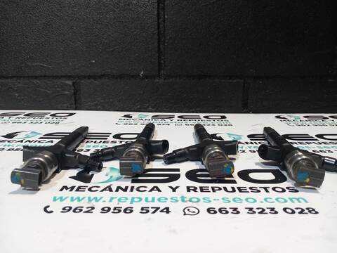 Foto 2ª: Inyectores Nissan Cabstar VERSION INDEFINIDA (2002)