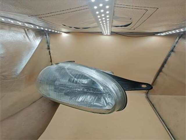 Foto 3ª: Faro Derecho Opel Corsa 1.0 BASE (E) [1.0 LTR. - 40 KW 12V CAT (X 10 XE - LW3)] [X10XE]
