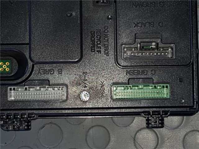 Foto 2ª: Centralita Motor ECU Renault Megane 1.5 AUTHENTIQUE [1.5 LTR. - 63 KW DCI DIESEL CAT] III BERLINA 5P (2008-_)