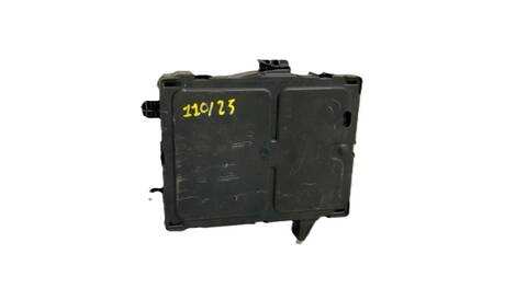 Foto 3ª: Caja Reles Fusibles Renault Megane 1 TCE ENERGY 132CV (2015)
