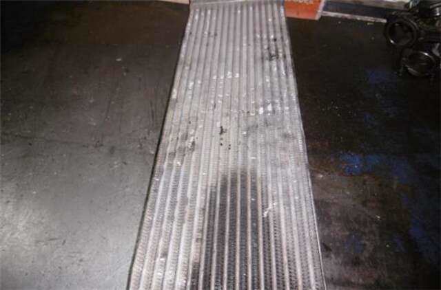 Foto 3ª: Intercooler Land Rover Range 2.5 DSE (100KW) [2.5 LTR. - 100 KW TURBODIESEL] [256TBMW]