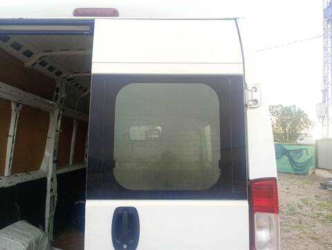 Foto 3ª: Puerta Trasera Derecha Citroen Jumper 2.2 HDI 100 101CV 74KW FURGONETA [4HV (P22DTE)]