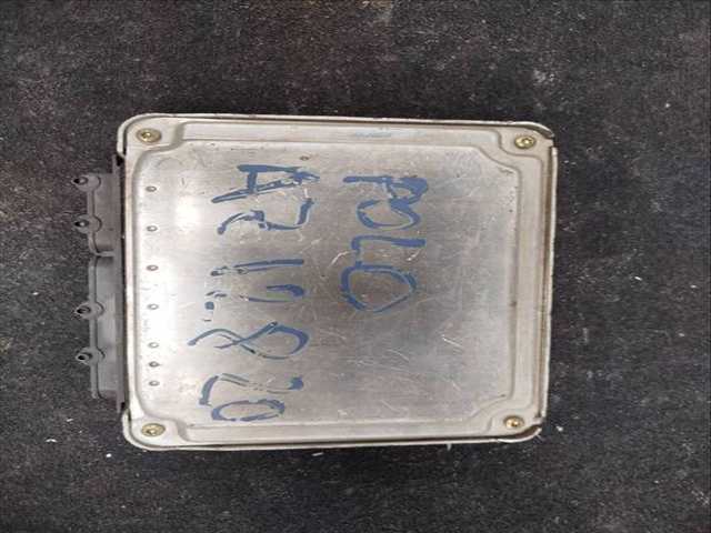 Foto 2ª: Centralita Motor ECU Volkswagen Polo BERLINA (1999)