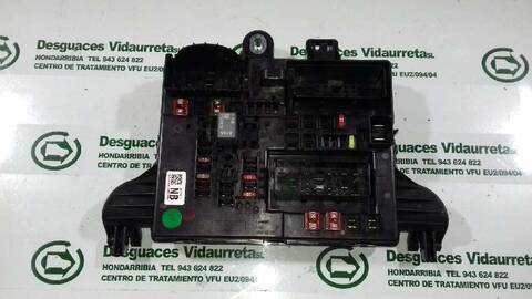 Caja Reles Fusibles Opel Insignia 2.0 16V CDTI BERLINA 160CV 118KW