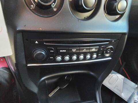 Foto 4ª: Sistema Audio Radio CD Citroen C3 TONIC 73CV 54KW [KF01] (2012)