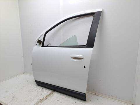 Foto 4ª: Puerta Delantera Izquierda Dacia Lodgy LAUREATE 107CV 79KW [K9K E6] (2016)
