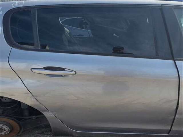 Puerta Trasera Derecha Peugeot 308 STYLE 99CV 73KW