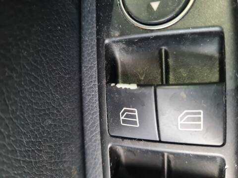 Foto 2ª: Botonera Elevalunas Mercedes Clase E 180 250 CDI BLUEEFFICIENCY 212.003) 204CV 150KW [651924] (2014)