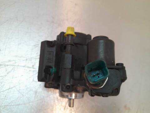 Foto 2ª: Bomba Inyeccion Citroen C5 BUSINESS BERLINA 140CV 103KW [RHF] (2009)