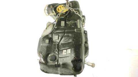 Foto 1ª: Deposito de Combustible Mercedes Clase G 230 GLA 220 CDI 4-MATIC 156.905) [OM 651.930] (2013)