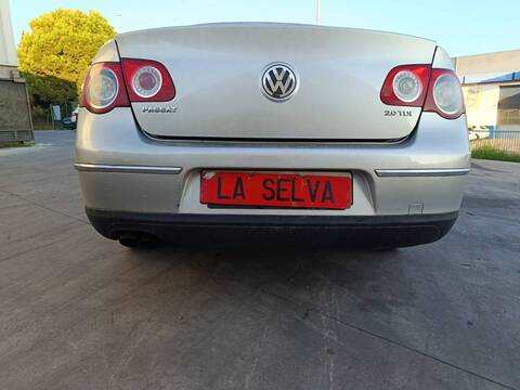 Foto 1ª: Paragolpes Trasero Volkswagen Passat BKP BERLINA (2008)