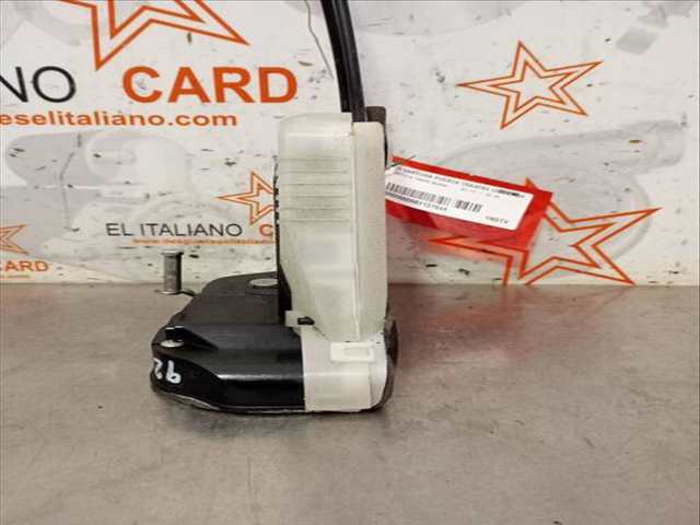 Foto 2ª: Cerradura Puerta Trasera Izquierda Toyota Yaris ACTIVE 90CV 66KW [1NDTV] (2014)