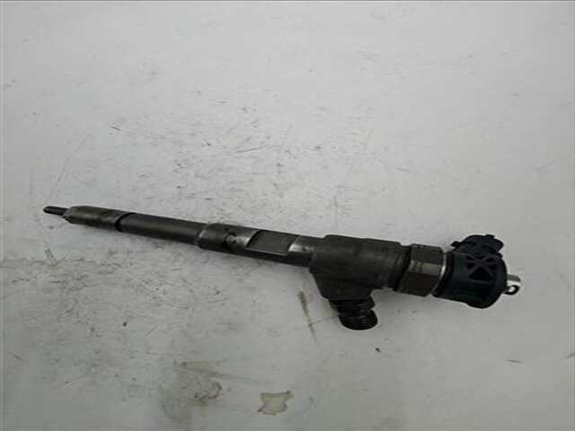 Foto 2ª: Inyectores Renault Clio 1.5 EXPRESSION [1.5 LTR. - 48 KW DCI DIESEL] [K9K 704]