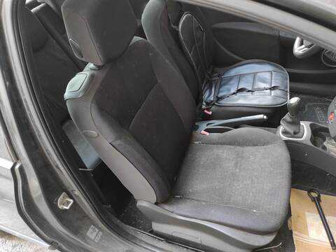 Asiento Delantero Derecho Renault Clio K4M800