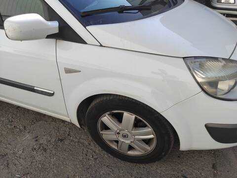 Aleta Delantera Derecha Renault Scenic F9Q812 JM)