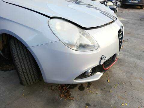 Foto 3ª: Paragolpes Delantero Alfa Romeo Giulietta 940A3000 (2014)