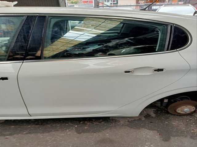 Puerta Trasera Izquierda Peugeot 208 ACCESS 1 VTI 68CV