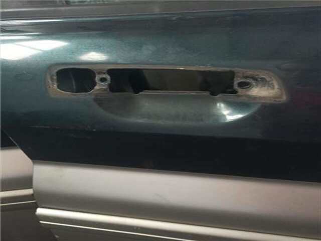 Foto 2ª: Puerta Delantera Derecha Mitsubishi Montero 2.0 GDI (H67W. H77W) [4G94 (GDI)]
