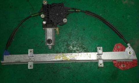 Foto 1ª: Elevalunas Eléctrico Delantero Derecho Ford Mondeo BERLINA 130CV 96KW (1997)