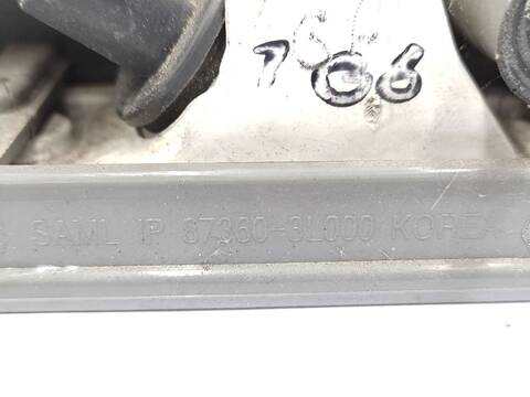 Foto 3ª: Piloto Trasero Central Hyundai Grandeur 2.2 DIESEL 155CV 114KW [4EB] (2009)