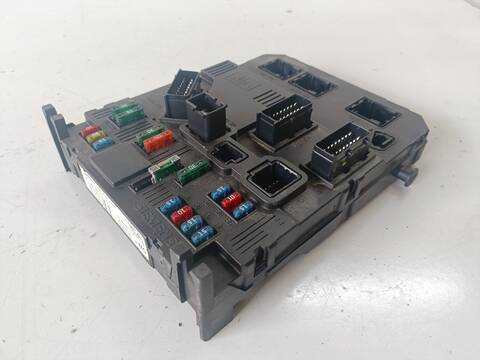 Foto 2ª: Caja Reles Fusibles Peugeot 206 E-MUSIC 1.4 HDI 68CV (1999)
