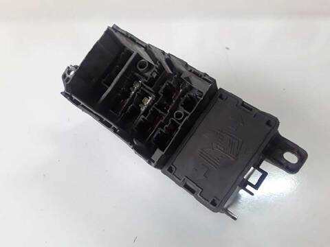 Foto 2ª: Caja Reles Fusibles Mini Mini ONE 1.6 16V CAT 116CV (2001)