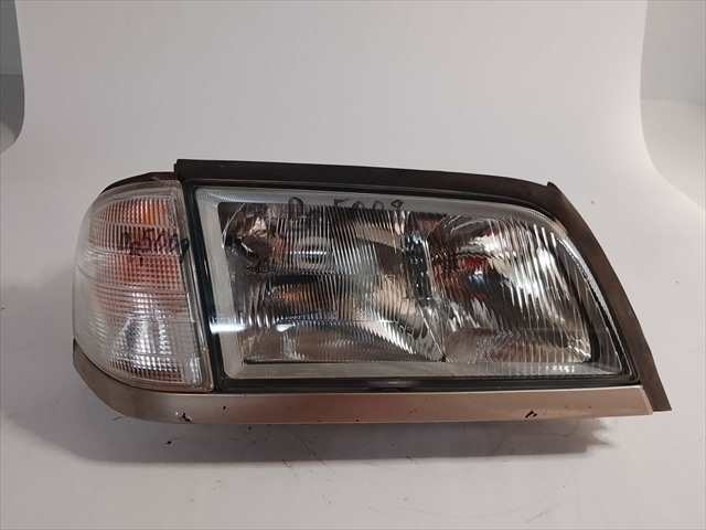 Foto 1ª: Faro Derecho Mercedes Clase C 220 2.2 CDI [D/OM 611960] (1998)
