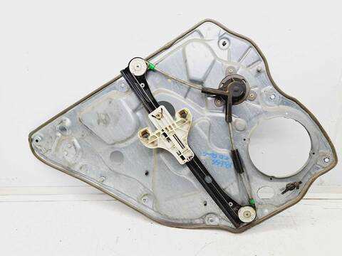 Elevalunas Manual Trasero Derecho Volkswagen Polo 1.4 16V 75CV 55KW