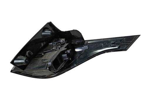 Piloto Trasero Izquierdo Opel Crossland 1.2 75)