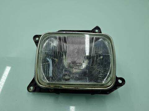 Foto 1ª: Faro Derecho Nissan Patrol HARDTOP K160) 121CV 89KW [A428] (1950)