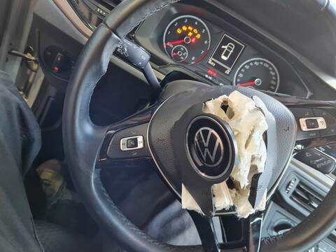 Foto 3ª: Volante Volkswagen Polo UNITED 95CV 70KW [DLAC] (2021)
