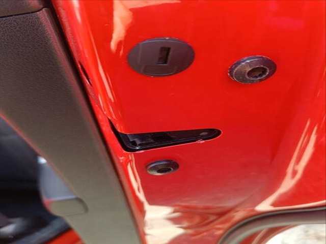 Cerradura Puerta Trasera Derecha Audi Q2 DESIGN 116CV 85KW
