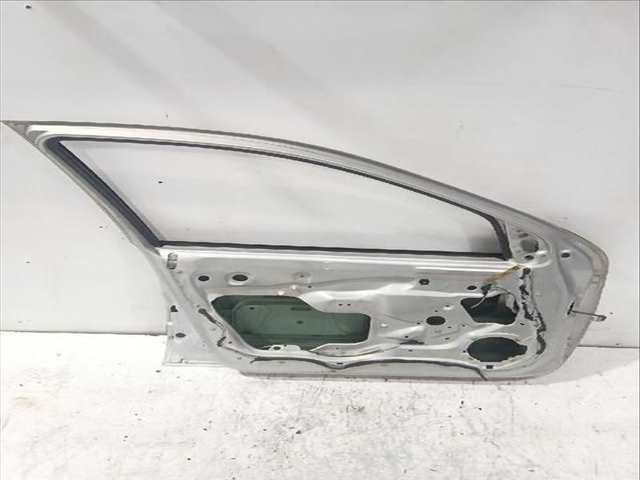 Foto 3ª: Puerta Delantera Izquierda Renault Megane 1.6 16V LA00 LA04 LA0B LA11 LA16 LA19 LA1J LA1K ... 107CV [K4M 700 K4M 701 K4M 706 K4M 708 K4M 709] (1996)