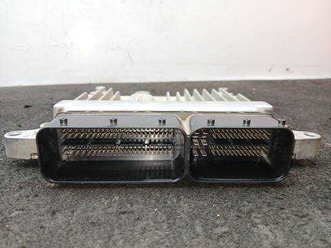 Foto 2ª: Centralita Motor ECU Mercedes Clase C 160 C 220 CDI 204.008) 170CV 125KW [646811] (2007)