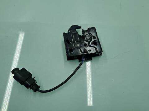 Cerradura Capot Skoda Octavia AMBITION 116CV 85KW