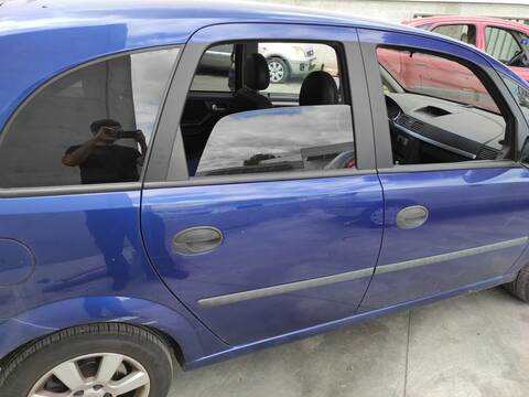 Foto 1ª: Puerta Trasera Derecha Opel Meriva Z17DTH (2005)