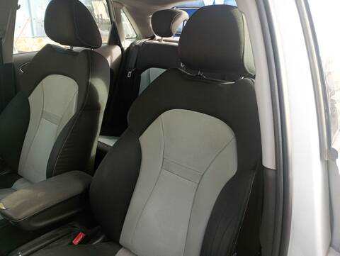 Foto 3ª: Asientos Traseros Audi A1 AMBITION 105CV 77KW [CAY] (2012)