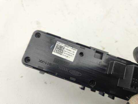 Foto 3ª: Mando Multifuncion Ford Focus ST-LINE 155CV 114KW [M0DC] (2024)