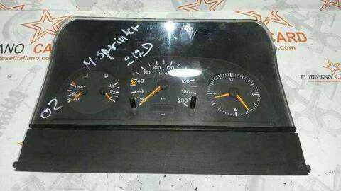 Foto 1ª: Cuadro de Instrumentos Mercedes Sprinter 2.2 CDI CAT 82CV 60KW CAJA CERRADA (1999)