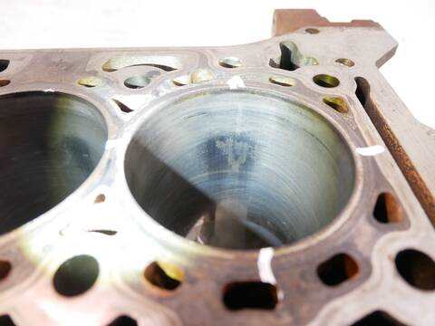 Bloque Motor Ford Transit 130 CV 96KW