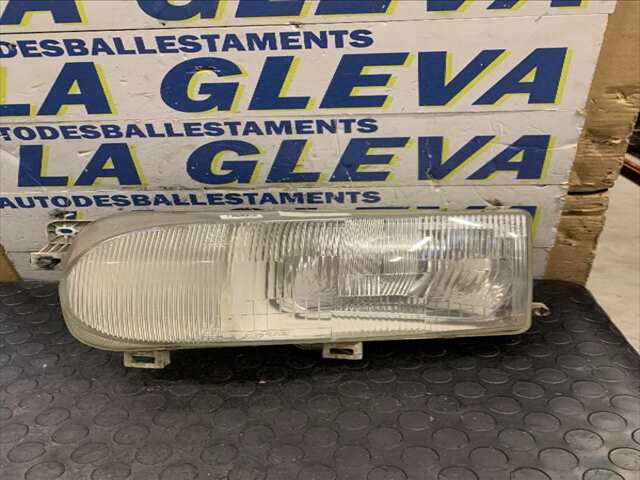 Faro Izquierdo Nissan Serena 2.3 D