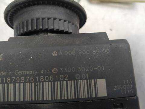 Foto 3ª: Antirrobo Mercedes Sprinter 3.0 CDI CAT 190CV 140KW CAJA ABIERTA [642896] (2011)